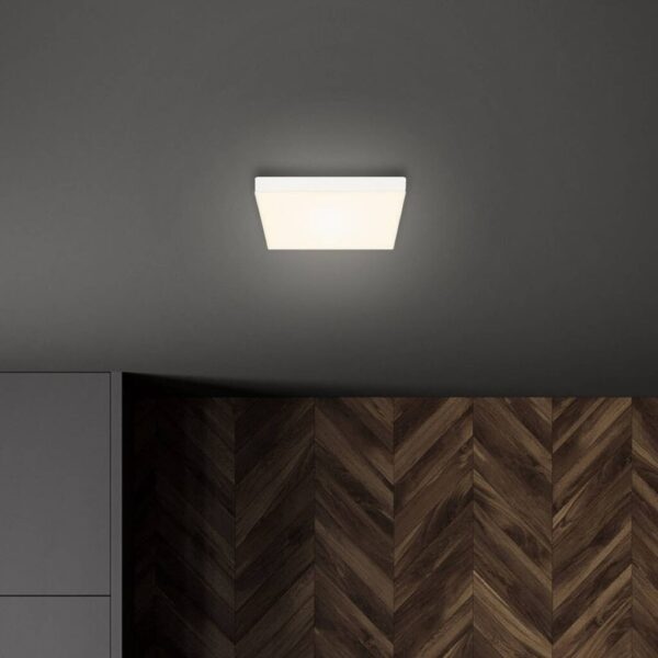 60743944-stropne-led-svietidlo-flame-212-x-212-cm-biela.jpg Stropné LED svietidlo Flame, 21,2 x 21,2 cm, biela