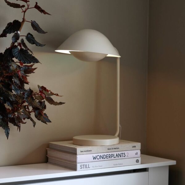 65280955-stolova-lampa-freya-z-kovu-bezova.jpg Stolová lampa Freya z kovu, béžová