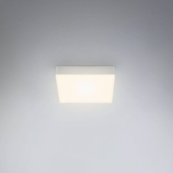 Stropné LED svietidlo Flame 15,7x15,7 cm, striebro